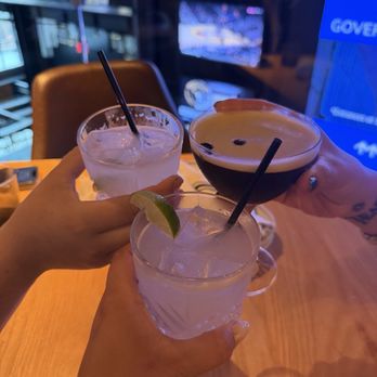 Banners Kitchen & Tap - Margarita, Espresso Martini - Sports Bars Near Me - Boston, Massachusetts Banners Kitchen & Tap - Margarita, Espresso Martini - Sports Bars Near Me - Boston, Massachusetts