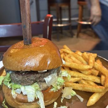 Morrison - Burbank - Gastropubs Near Me - Burbank, California
