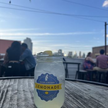 Berry Park - New American Near Me - Brooklyn, New York