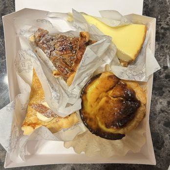 Bread Museum - Sweet potato pie, pecan pie, flan, vanilla cheesecake (was free!) - Bakeries Near Me - Duluth, Georgia