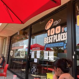 Exterior photo of Mouthful Eatery - Thousand Oaks, California Exterior photo of Mouthful Eatery - Thousand Oaks, California