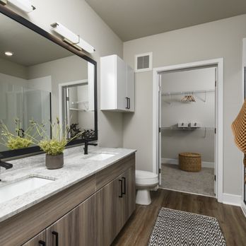 Crowne at 2534 - Primary Bathroom - Apartments Near Me - Johnstown, Colorado Crowne at 2534 - Primary Bathroom - Apartments Near Me - Johnstown, Colorado