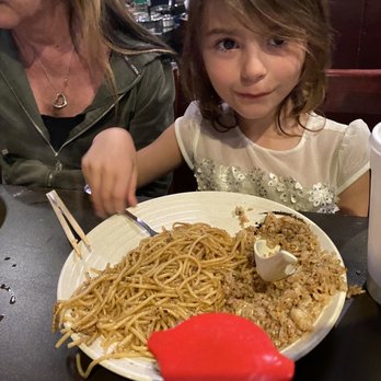 Daimon Japanese Restaurant - My daughter LOVES noodles and we were so happy that they come with their entrees! - Sushi Bars Near Me - Huntington Beach, California Daimon Japanese Restaurant - My daughter LOVES noodles and we were so happy that they come with their entrees! - Sushi Bars Near Me - Huntington Beach, California