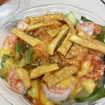 Bubble Fish - 1/2salad1/2rice poke bowl w/ spicy salmon, shrimp, avocado, cucumber, mango sauce&mango,pineapples topped w/wonton crisps&crunchy onions. - Poke Near Me - Pittsburgh, Pennsylvania