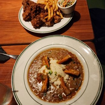 Fixins Soul Kitchen - Shrimp and Grits & Fried Chicken & French Fries & Coleslaw - Soul Food Near Me - Los Angeles, California Fixins Soul Kitchen - Shrimp and Grits & Fried Chicken & French Fries & Coleslaw - Soul Food Near Me - Los Angeles, California