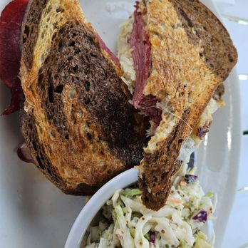 O'Connor's Restaurant & Bar - Tasty Reuben - Irish Near Me - Worcester, Massachusetts O'Connor's Restaurant & Bar - Tasty Reuben - Irish Near Me - Worcester, Massachusetts