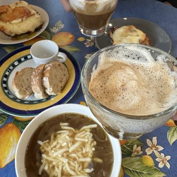 Les Pascals - Bakeries Near Me - Glen Ellen, California
