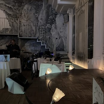 Duane Park - Stage - Supper Clubs Near Me - New York, New York