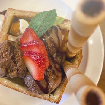 Toaste - Chocolate's Lover Toaste. This such a delicate dessert. Tasty and perfect. Thank you guys! - Desserts Near Me - East Lansing, Michigan Toaste - Chocolate's Lover Toaste. This such a delicate dessert. Tasty and perfect. Thank you guys! - Desserts Near Me - East Lansing, Michigan