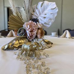 Safari Rental Arrangements - $40 each