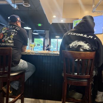 Niko's Pizzeria - View of bar area - Pizza Near Me - San Pedro, California