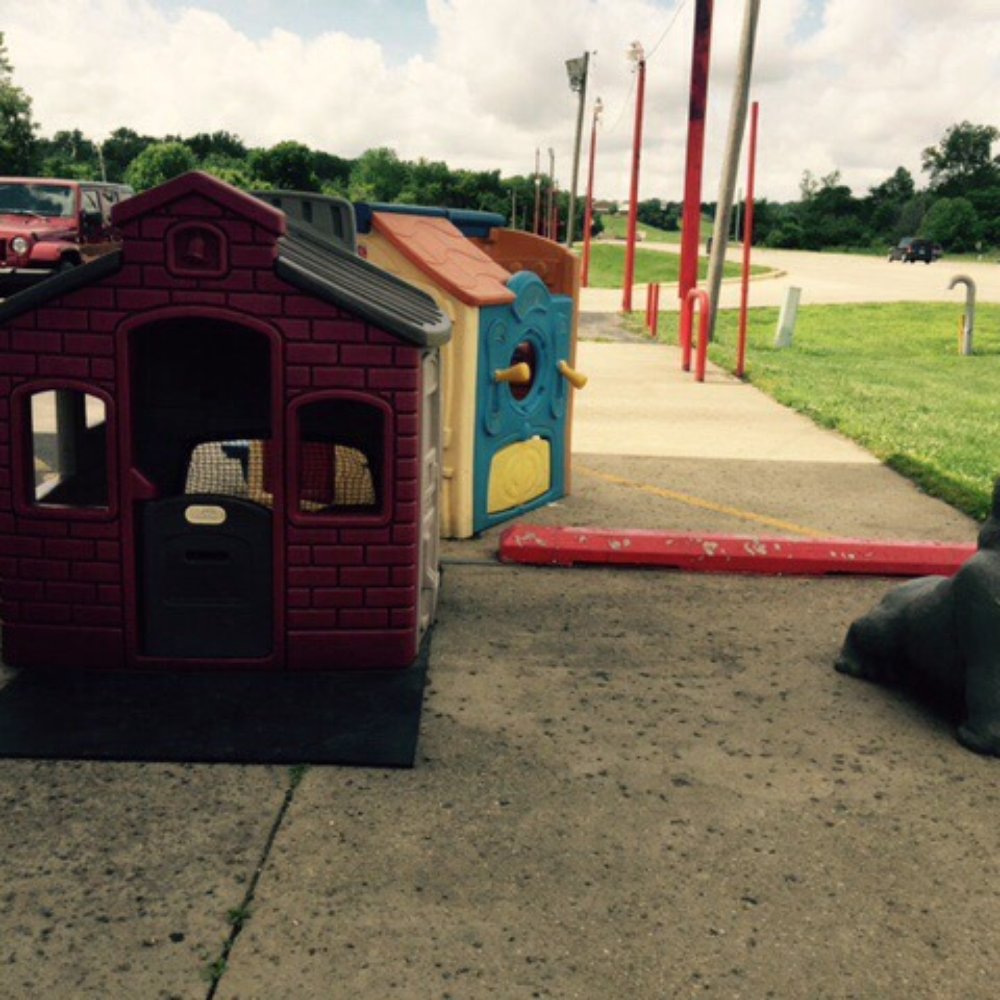 Weenee World - Play House - Ice Cream & Frozen Yogurt Near Me - New Castle, Indiana Weenee World - Play House - Ice Cream & Frozen Yogurt Near Me - New Castle, Indiana