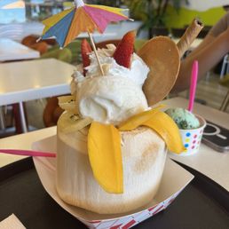 Coconut ice cream with fresh fruit Coconut ice cream with fresh fruit
