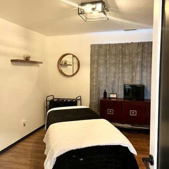 Butter Massage Spa - Room #3 - Massage Therapy Near Me - Kirkland, Washington Butter Massage Spa - Room #3 - Massage Therapy Near Me - Kirkland, Washington