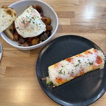 Salt & Spoon - Salt & Spoon Omelette, Brisket Hash - New American Near Me - Las Vegas, Nevada Salt & Spoon - Salt & Spoon Omelette, Brisket Hash - New American Near Me - Las Vegas, Nevada
