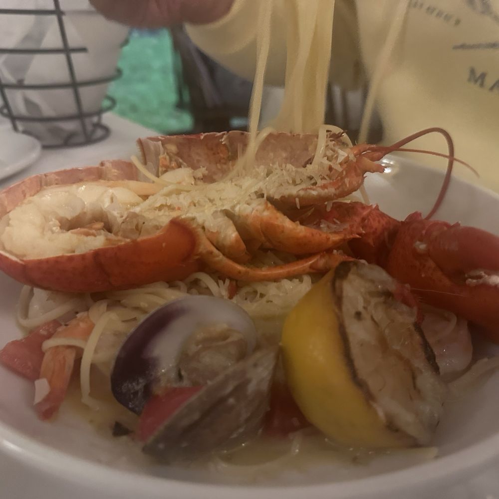 Jonathan's Ogunquit - New American Near Me - Ogunquit, Maine