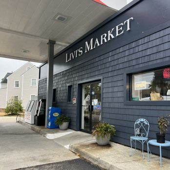 Livi’s Market - Exterior - Convenience Stores Near Me - Irvington, Virginia Livi’s Market - Exterior - Convenience Stores Near Me - Irvington, Virginia