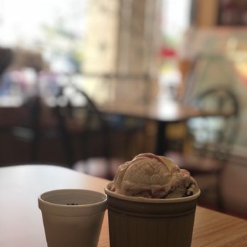 Praline's Ice Cream - iPhone portrait of ice cream. - Ice Cream & Frozen Yogurt Near Me - Berlin, Connecticut
