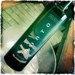 Cofradia De Pescadores La Tiñosa - Vino blanco seco de Lanzarote.