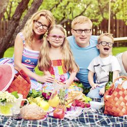 Hiemstra Optical, Plainwell, MI - Quality eye care for the whole family!