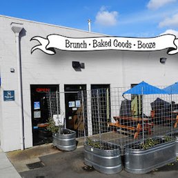 Exterior outside entrance of Buttercloud Bakery & Cafe - Just like the sign says, plus al fresco dining. - Medford, Oregon Exterior outside entrance of Buttercloud Bakery & Cafe - Just like the sign says, plus al fresco dining. - Medford, Oregon