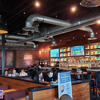 BJ's Restaurant & Brewhouse - Strong bar design - New American Near Me - Fort Wayne, Indiana BJ's Restaurant & Brewhouse - Strong bar design - New American Near Me - Fort Wayne, Indiana