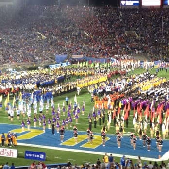 Rose Bowl Stadium - Halftime performance. - Stadiums & Arenas Near Me - Pasadena, California Rose Bowl Stadium - Halftime performance. - Stadiums & Arenas Near Me - Pasadena, California