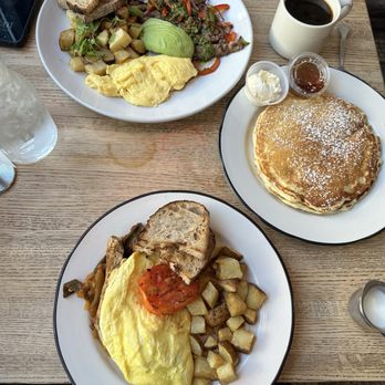 Pochos - Steak & eggs, Rajas Omelette, Pancakes, Cafe De Olla - Breakfast & Brunch Near Me - Chicago, Illinois