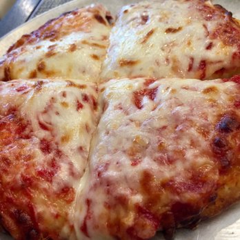 Cascades Restaurant & Bar - Kid pizza--look plain but taste good. Good cheese with a bit sour tomato sauce. - American Near Me - Bellevue, Washington