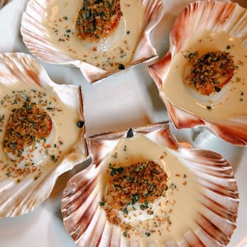 The Devonshire - Scallops - Pubs Near Me - London, XGL The Devonshire - Scallops - Pubs Near Me - London, XGL