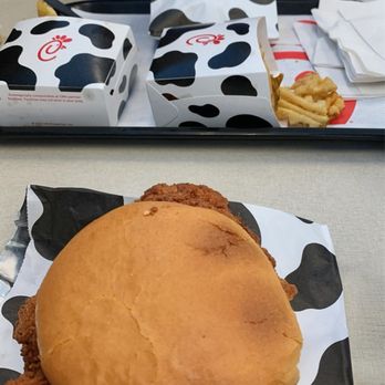 Chick-fil-A - Our delicious meals. - Fast Food Near Me - Laguna Hills, California Chick-fil-A - Our delicious meals. - Fast Food Near Me - Laguna Hills, California