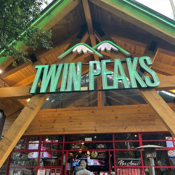 Twin Peaks Mexico - Sports Bars Near Me - México, D.F., DIF Twin Peaks Mexico - Sports Bars Near Me - México, D.F., DIF