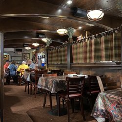 Vic's Casual Dining