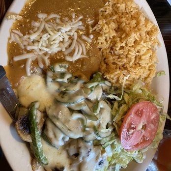 Guadalajara Restaurant - Chicken fundido - Mexican Near Me - Milwaukee, Wisconsin Guadalajara Restaurant - Chicken fundido - Mexican Near Me - Milwaukee, Wisconsin