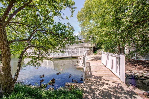 Bonhomme Village Apartments