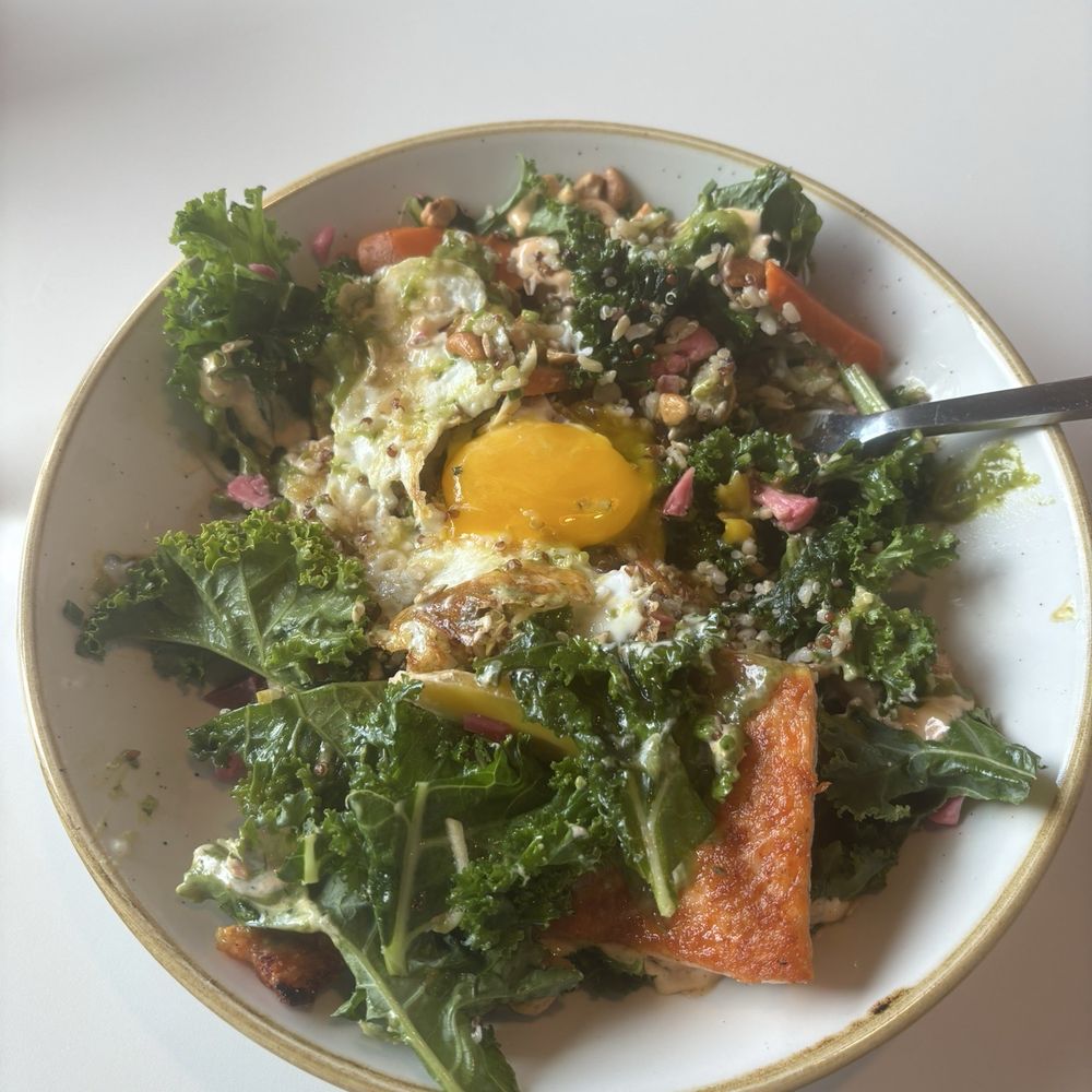 So So-Cal Grain Bowl with salmon