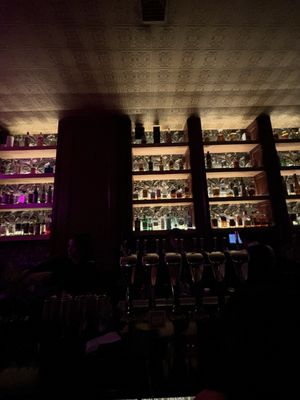 Roxanne's by null