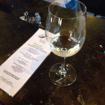 J Dusi Wines - Pinot Grigio - Wine Tasting Room Near Me - Paso Robles, California