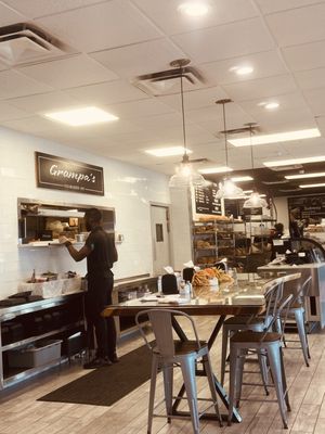 Grampa's Restaurant by null
