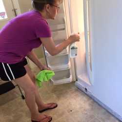KM Cleaning Company - Interior cleaning of a dirty refrigerator!