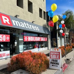 R Mattress - West Hollywood - R Mattress Entrance