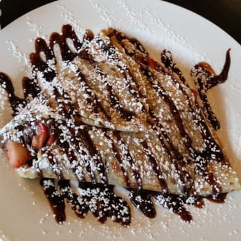 Ice 'n Cake - Banana & strawberry crepe. My throat is still buring by the choc sauce inside - Desserts Near Me - North York, Ontario