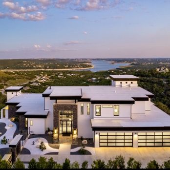 Zbranek & Holt Custom Homes - General Contractors Near Me - Austin, Texas