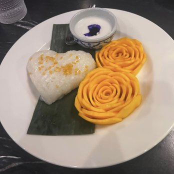 Savoey Thai Eatery - Sticky rice with mango - Thai Near Me - Las Vegas, Nevada Savoey Thai Eatery - Sticky rice with mango - Thai Near Me - Las Vegas, Nevada