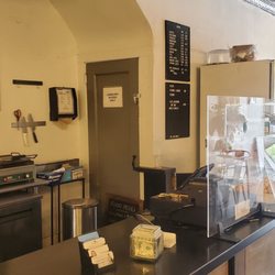Marine Park Coffee - Meeting with colleague