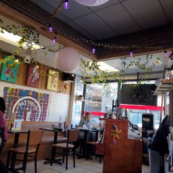 Pastores + Brunch - Inside restaurant