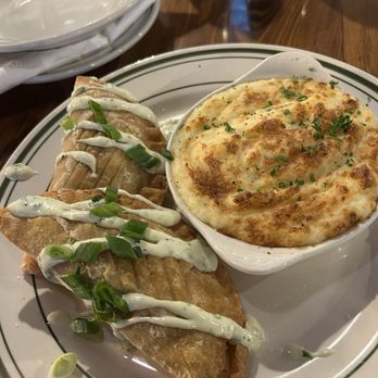 Elsie's Plate & Pie - Hand Pies and Parmesan Mash Potatoes - American Near Me - Baton Rouge, Louisiana Elsie's Plate & Pie - Hand Pies and Parmesan Mash Potatoes - American Near Me - Baton Rouge, Louisiana