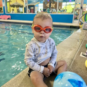 Goldfish Swim School - Flushing - Swimming Lessons/Schools Near Me - Flushing, New York