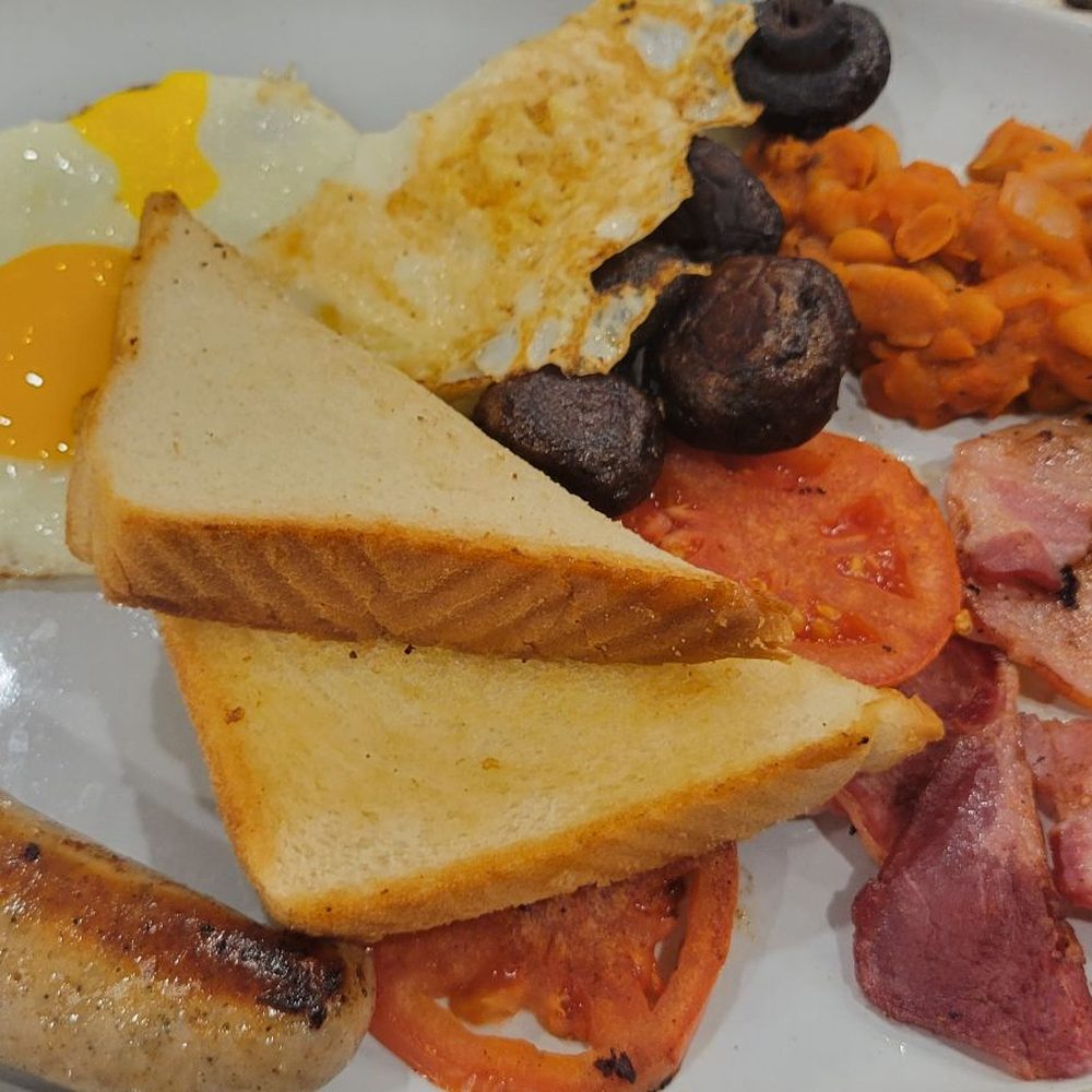 Emerald Tavern Games & Cafe - Full English Breakfast - Coffee & Tea Near Me - Austin, Texas
