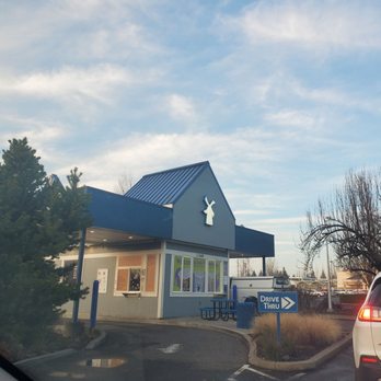 Dutch Bros Coffee - 1st DB of 2023! - Coffee & Tea Near Me - Portland, Oregon